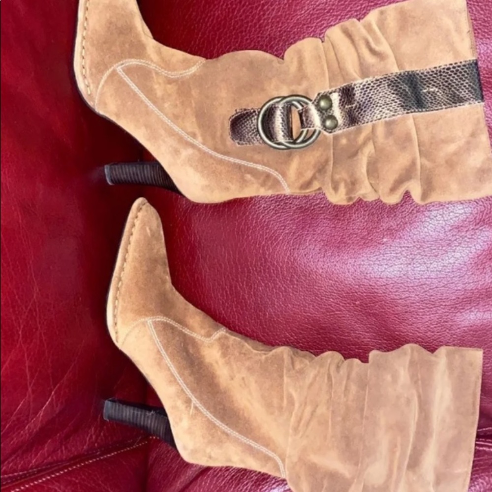 Hot in Hollywood suede slouchy boots